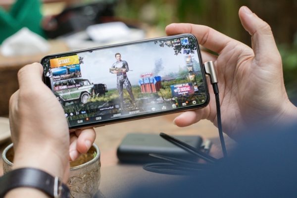 Мобільне казино: що перевірити перед грою зі смартфона